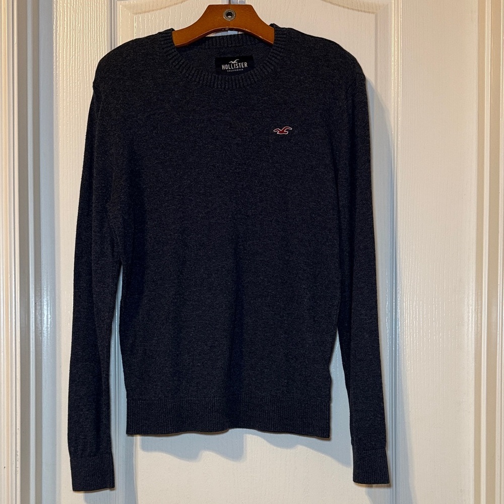 Hollister & Co. Men's Black Crewneck Sweater Size Medium NWOT